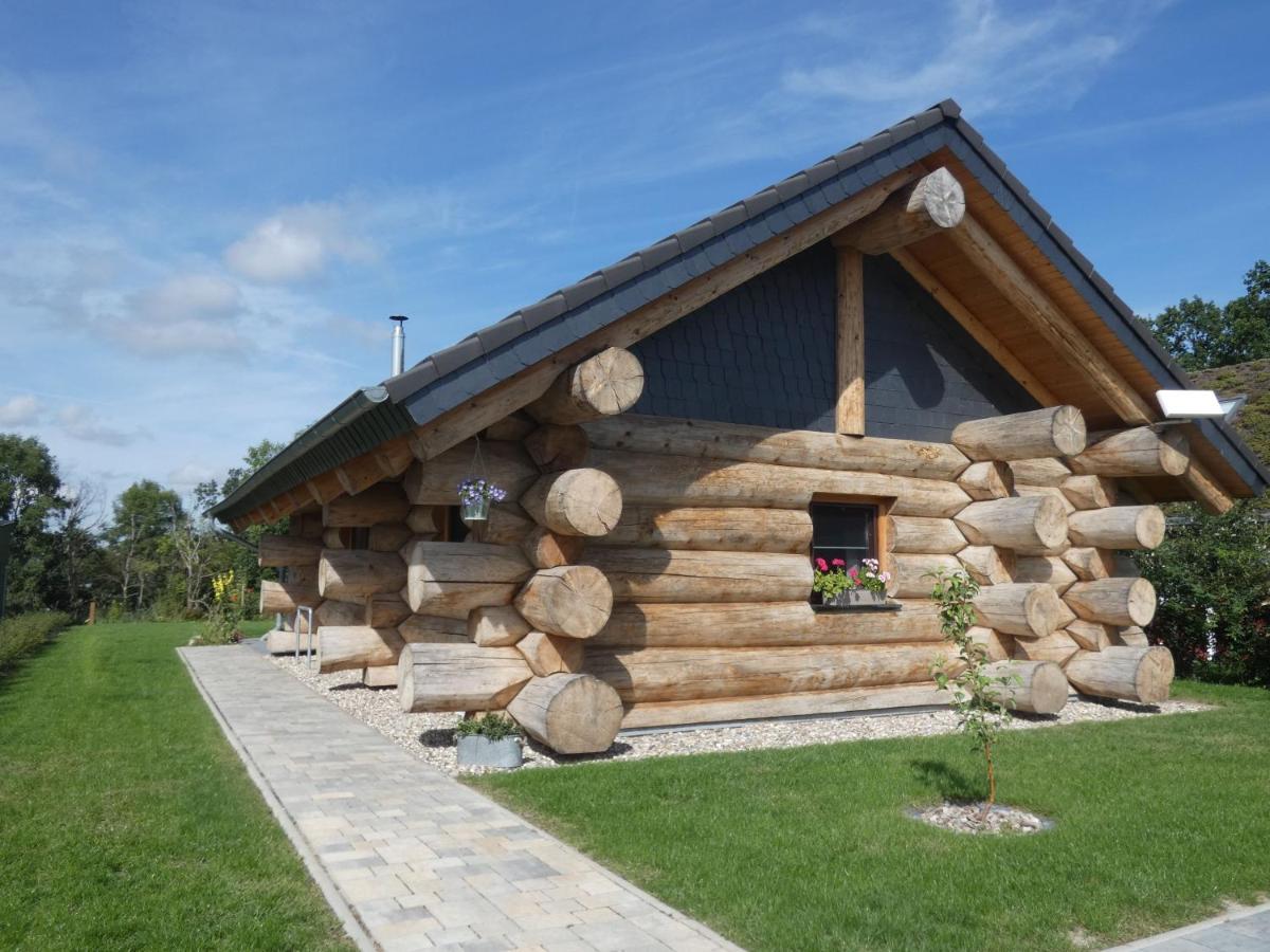 Naturstammhaus Tollensesee Groß Nemerow Eksteriør bilde